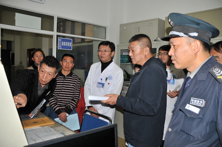 省州卫健委联合检查组到红河州第三人民医院调研检查消防安全