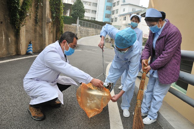 红河州三医院：一手抓抗击疫情一手抓恢复生产
