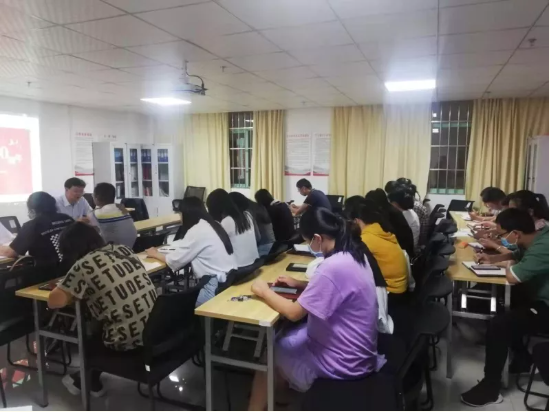 红河州第三人民医院医技支部召开学党史专题组织生活会