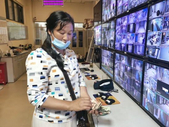 红河州第三人民医院派遣制配送员拾金不昧 1611.9元折射人品金贵