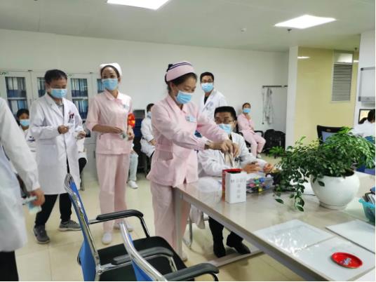 中医康复科医护人员积极参与“99公益日•助力红河见义勇为”募捐