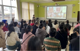 红河州第三人民医院到个旧市宝华小学开展健康指导活动