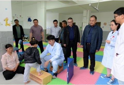 红河州第三人民医院专家与红河州残联领导赴泸西调研和技术指导精准康复和残疾儿童康复救助情况​