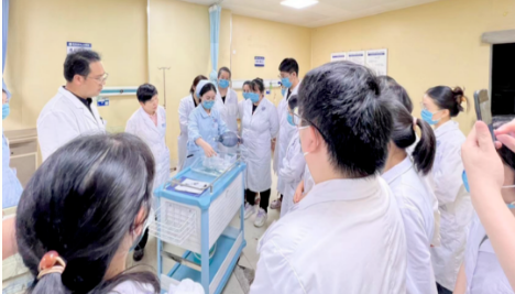 学习卫健：超声影像科向急诊科学习急救技能 未雨绸缪为危重症病人保驾护航